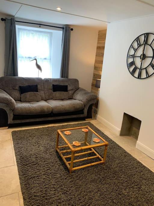 Bryndegwel In Saint Dogmaels, Cardigan- River Views, Free Parking Exteriör bild